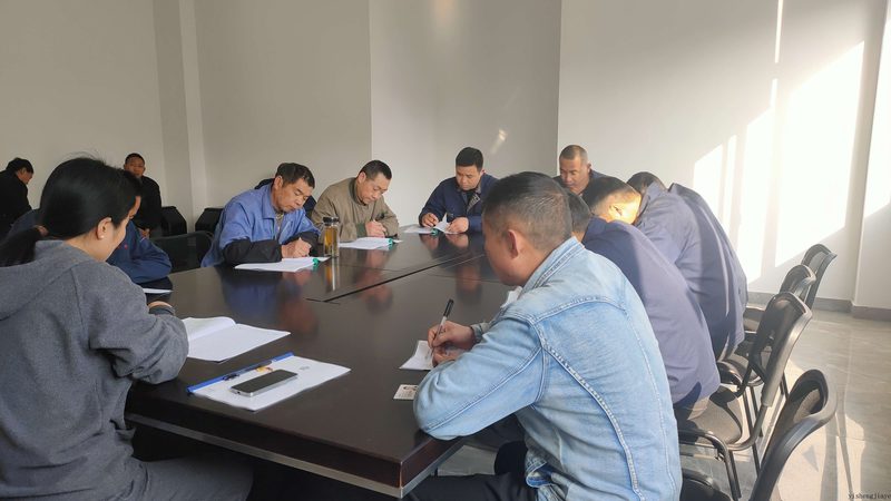 成人教育网上平台的价格并非一成不变，其构成因素主要包括以下几个方面：