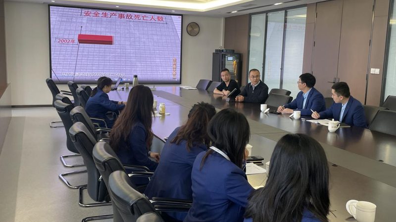 小标题：少儿编程师资培训的重要性